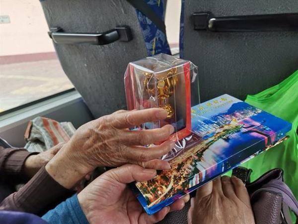 心寒！中策院合作旅行社强制购物，不购物就不让出门引发冲突