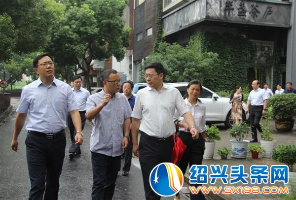 金德隆文创地标迎来泰州市海陵区党政代表团