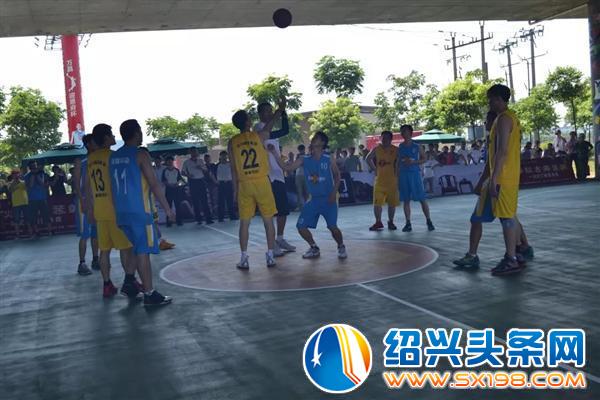 越西廊桥下全民健身样本-1 越西廊桥下全民健身样本-1