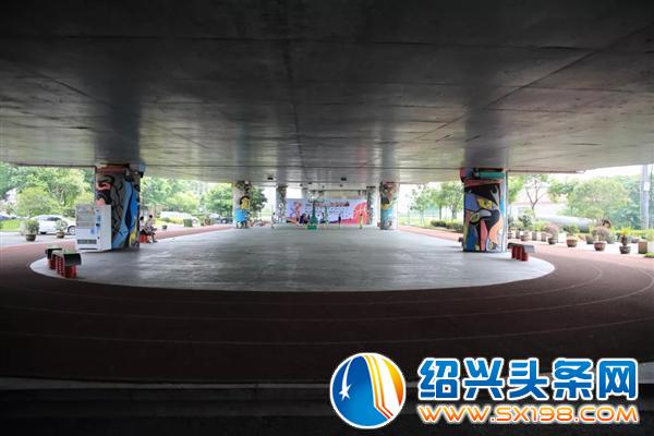 越西廊桥下全民健身样本-1 越西廊桥下全民健身样本-1