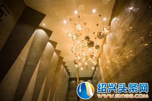 夏诗白-6 夏诗白-6