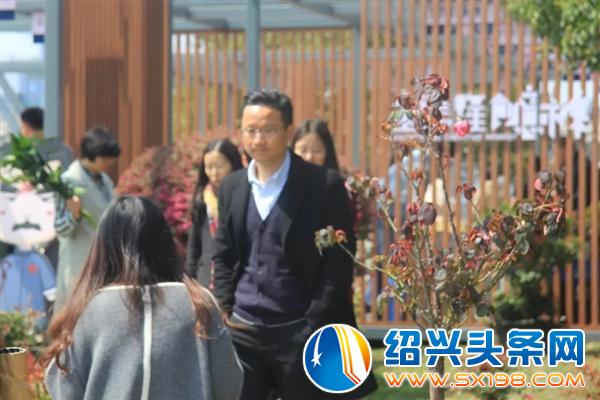 千人集体约会-1
