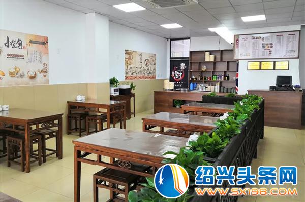 看完不饿算我输-1