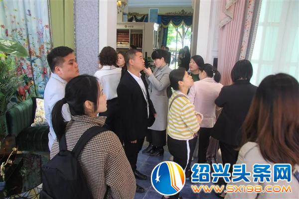 软装新品发布会盛大召开-5