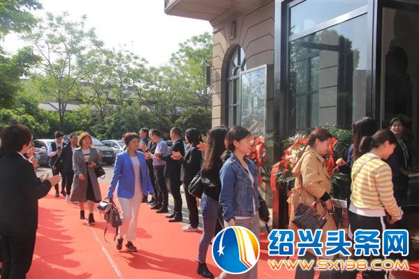 软装新品发布会盛大召开-4