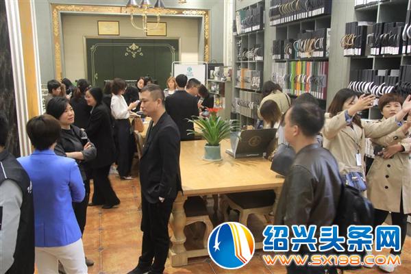 软装新品发布会盛大召开-3