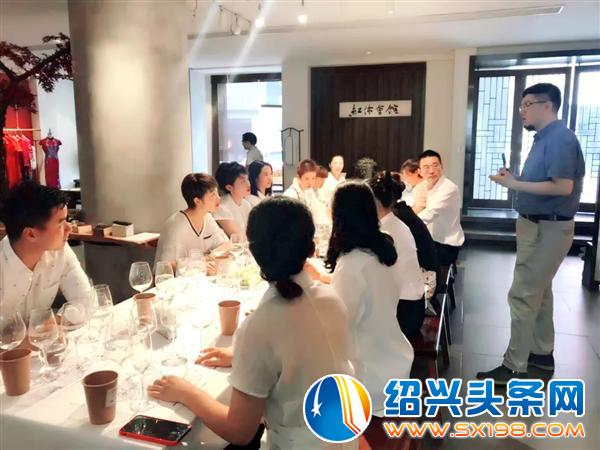 辛吉士德意志小镇葡萄酒课程红伶会馆专场顺利举行 辛吉士德意志小镇葡萄酒课程红伶会馆专场顺利举行
