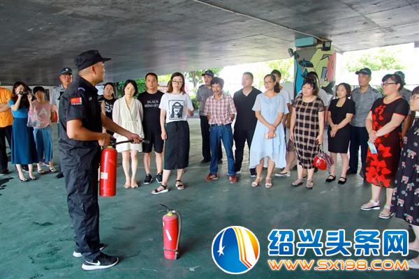 金德隆开展暑期消防演习-2 金德隆开展暑期消防演习-2