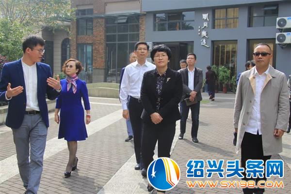 宣传部长丁如兴专程陪同乐山市委常委 宣传部长丁如兴专程陪同乐山市委常委