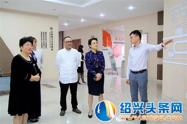 统战部部长叶卫红莅临金德隆考察-3
