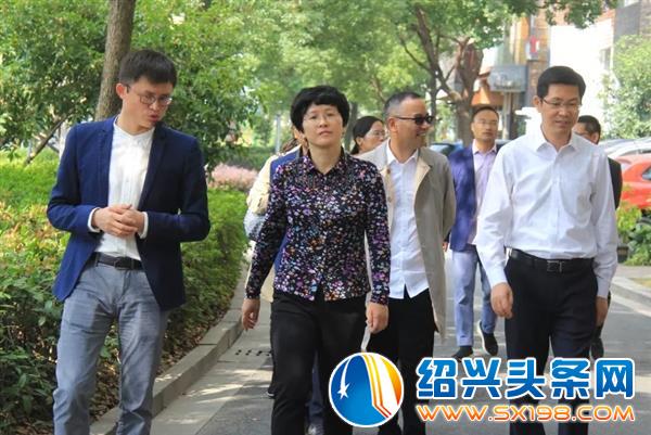 宣传部长丁如兴专程陪同乐山市委常委-2 宣传部长丁如兴专程陪同乐山市委常委-2