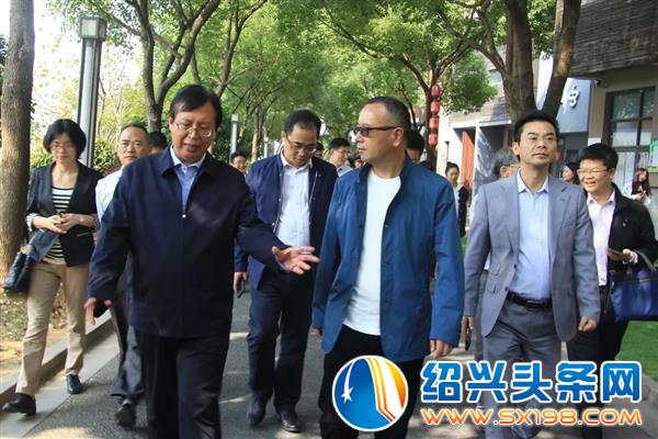 国家统计局总经济师邢志宏一行来金德隆调研-3 国家统计局总经济师邢志宏一行来金德隆调研-3