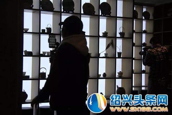 新媒体创意技能大赛参赛者来金德隆取景选材-2