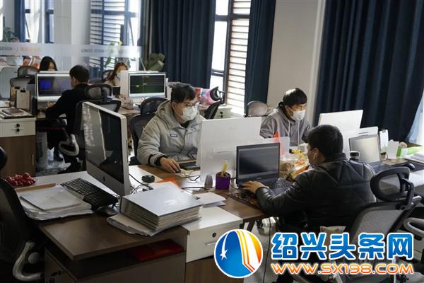 全面推动复工复产-2