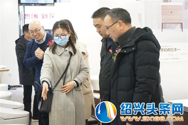 九鼎装饰与亚美利加战略合作签约仪式隆重举行-9