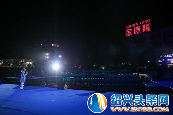 直播在线人数高达-4