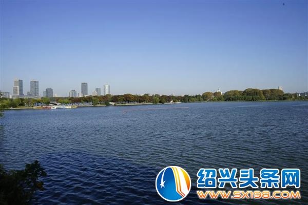 形尔尚组织员工游览六朝古都-8
