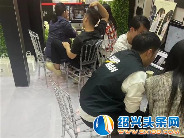 金德隆园区企业惊艳亮相婚博会-1